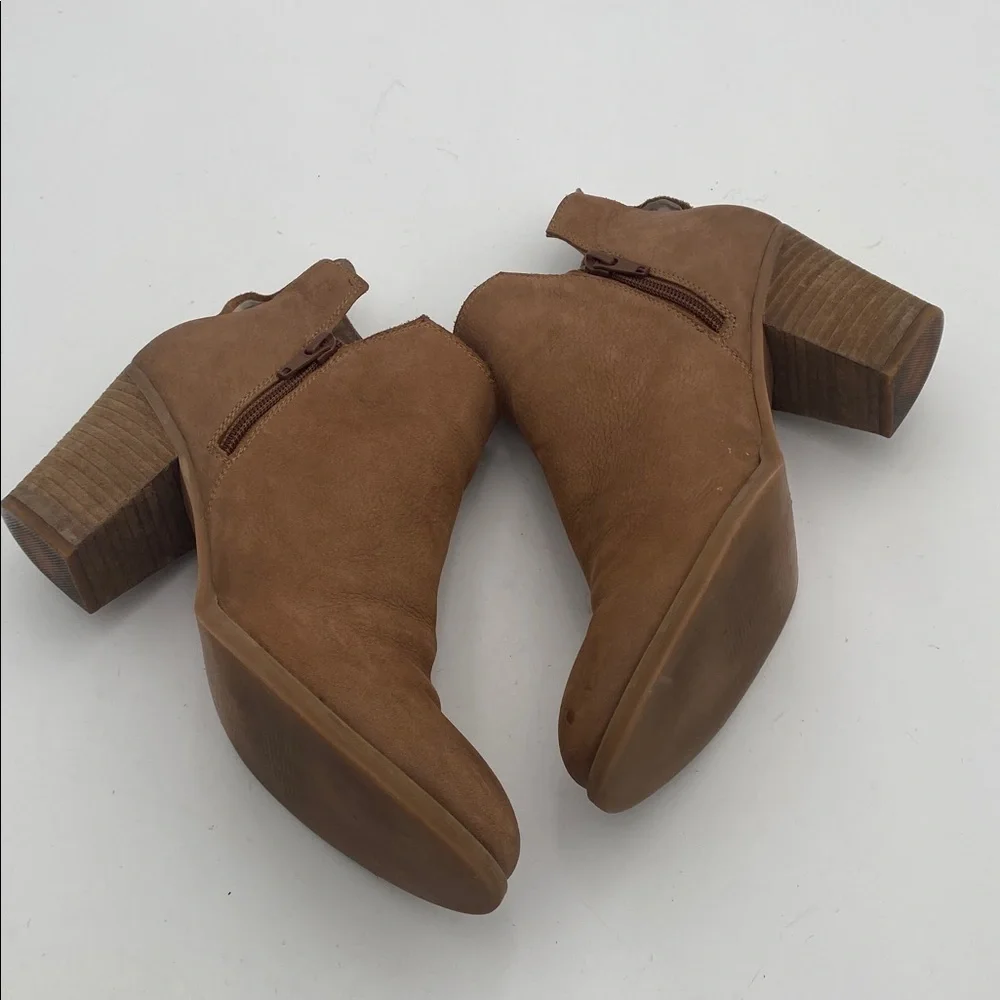 Steve Madden Brown Ankle Booties women 8 leather casual festival office retro